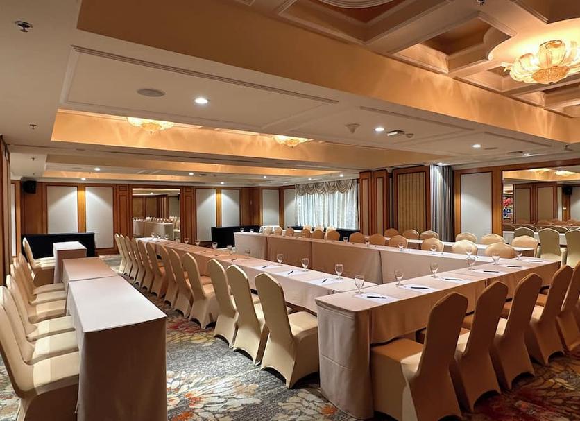 Ruang konferensi Foto