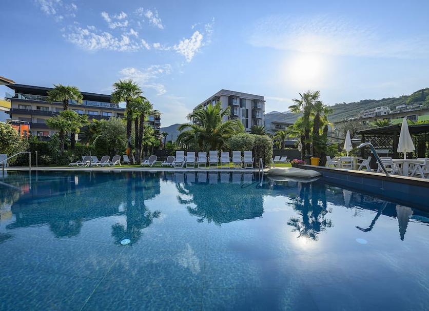 Kolam Foto