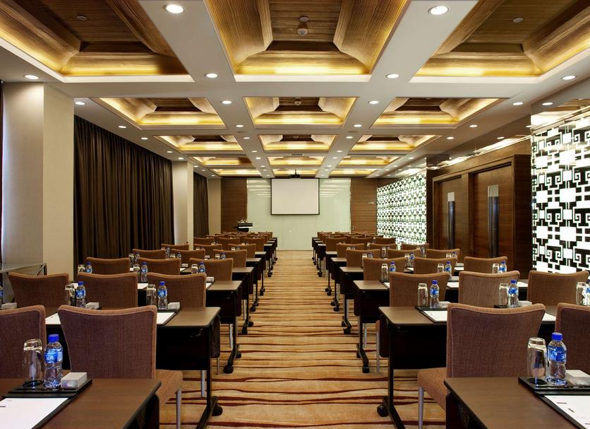 Ruang konferensi Foto