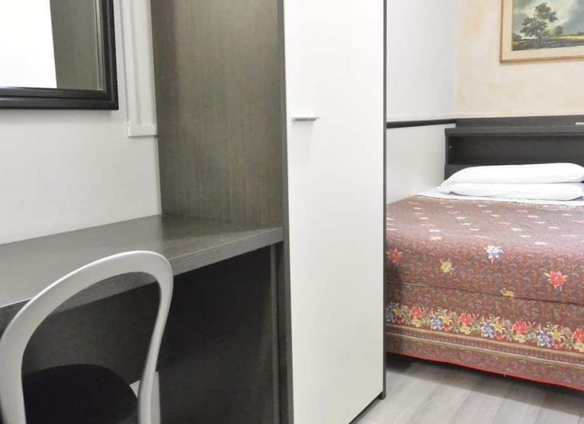 Prasarana kamar Foto