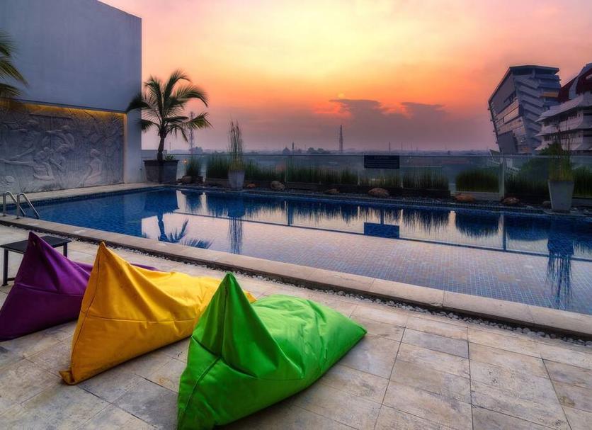 Kolam Foto