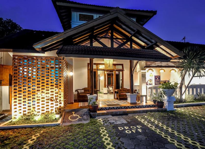 Pemandangan luar Foto