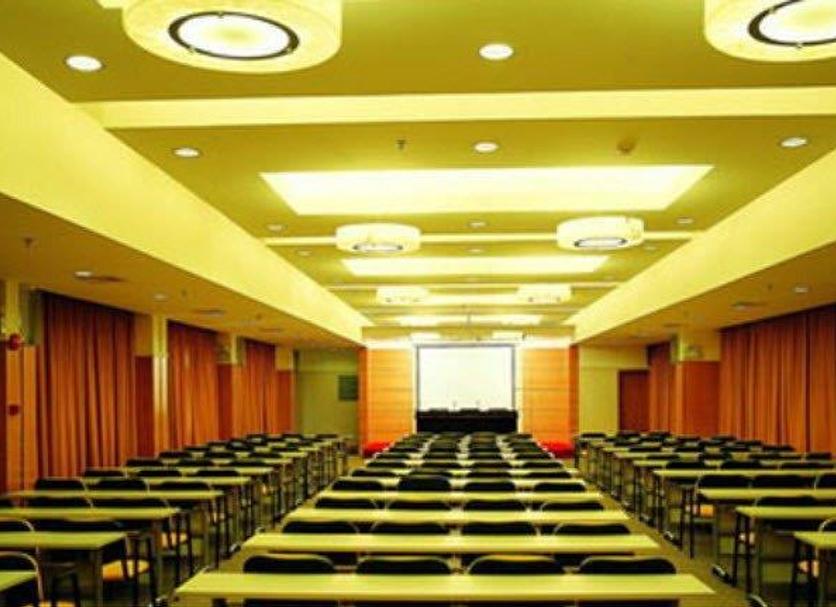 Ruang konferensi Foto