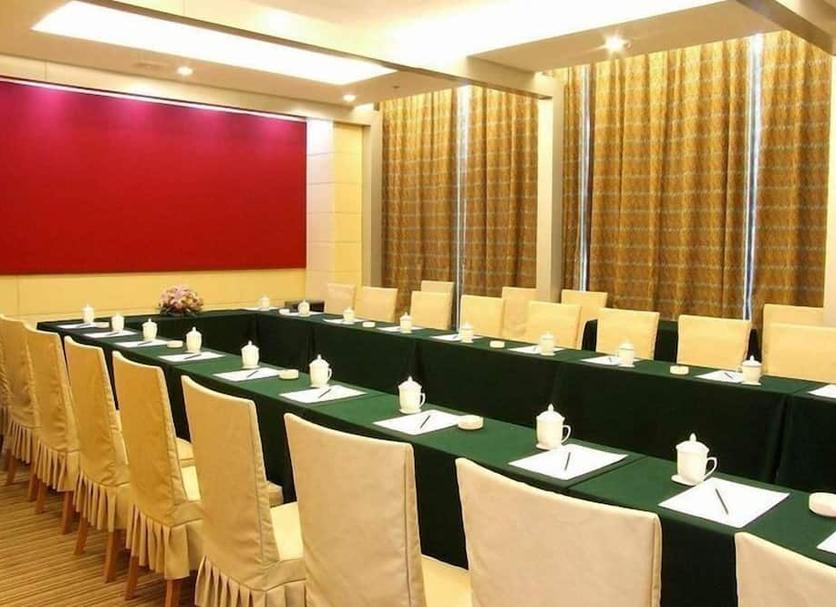 Ruang konferensi Foto