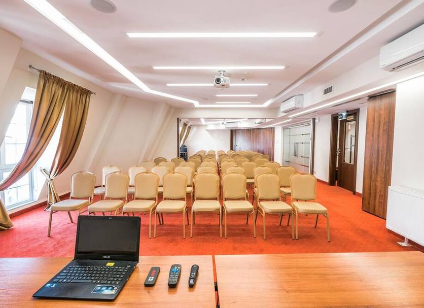 Ruang konferensi Foto