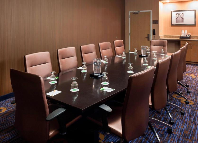 Ruang konferensi Foto