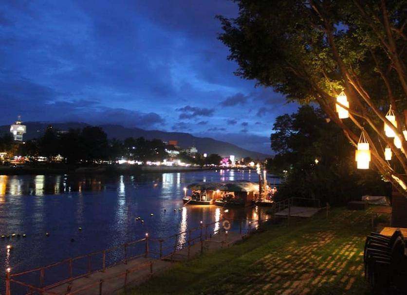 Pemandangan luar Foto
