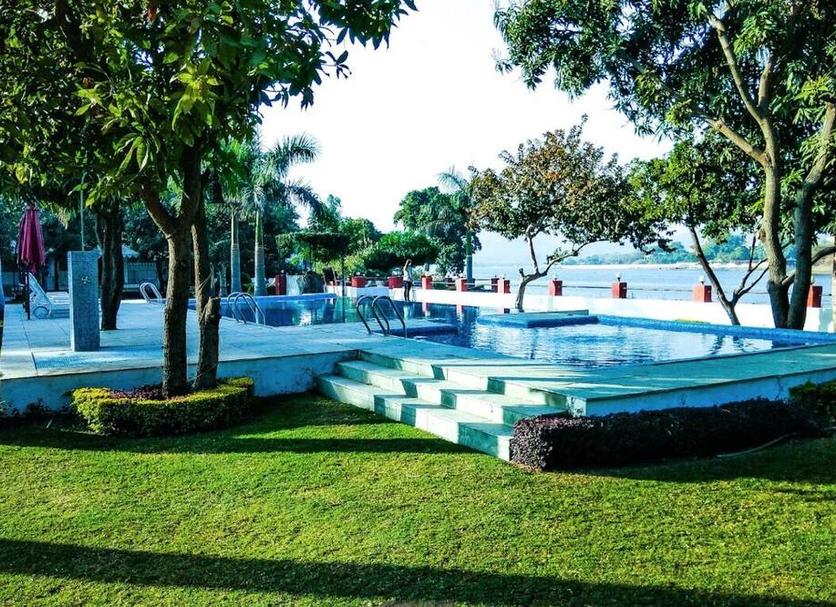 Kolam Foto
