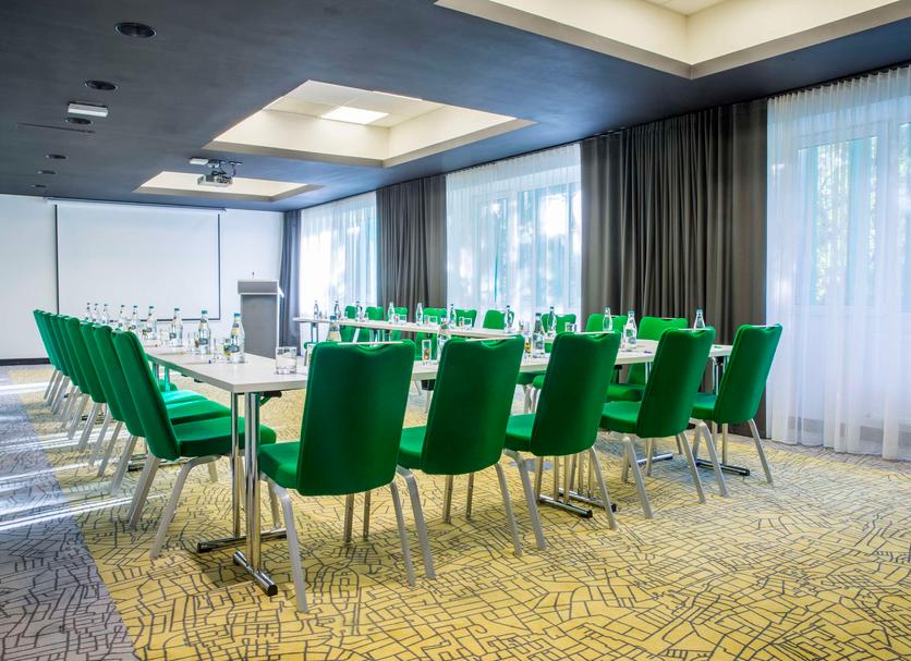 Ruang konferensi Foto
