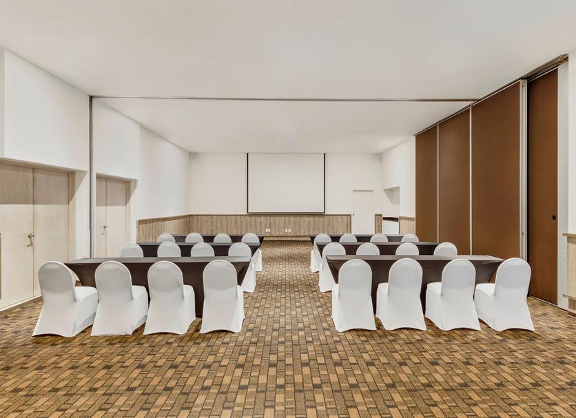Ruang konferensi Foto