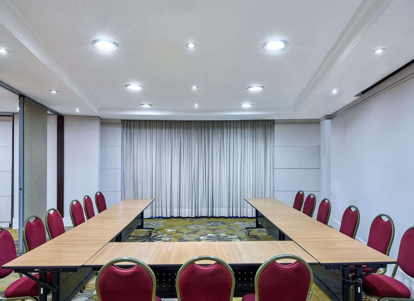Ruang konferensi Foto