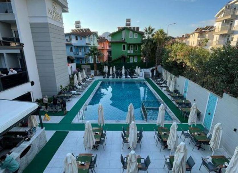 Kolam Foto