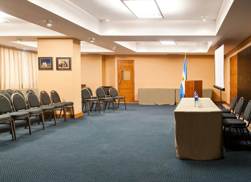 Ruang konferensi Foto