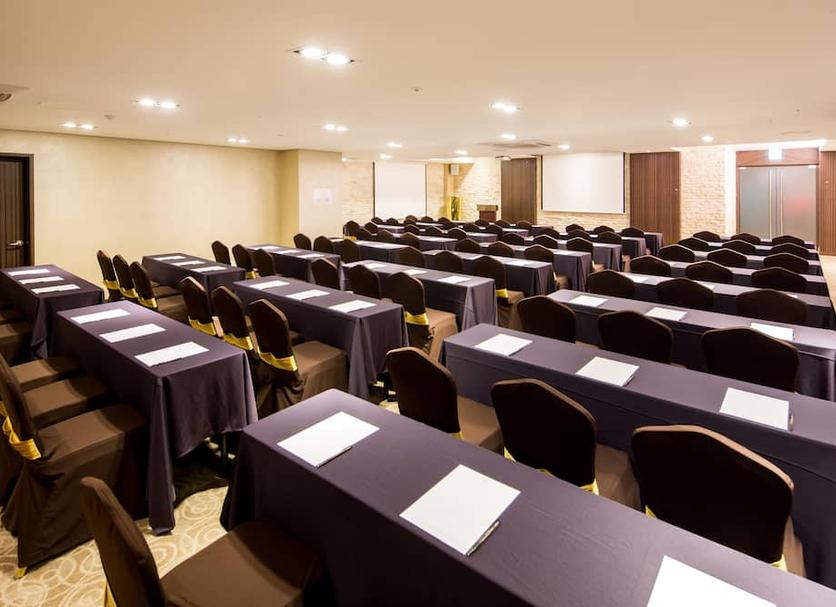 Ruang konferensi Foto