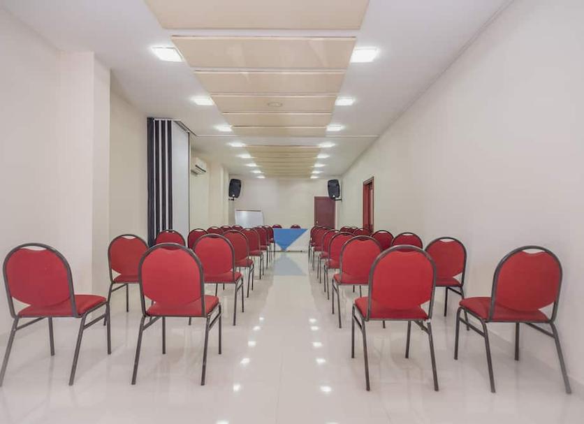 Ruang konferensi Foto