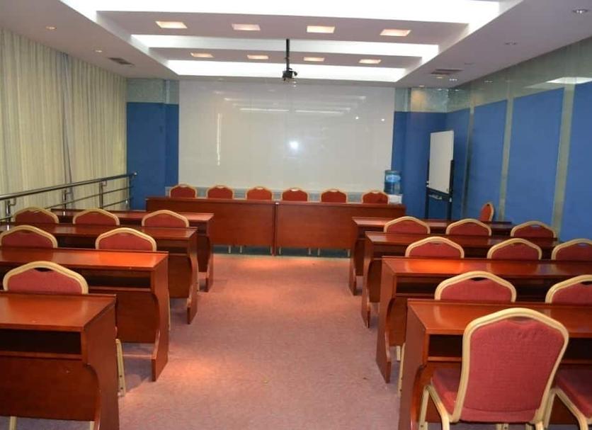 Ruang konferensi Foto