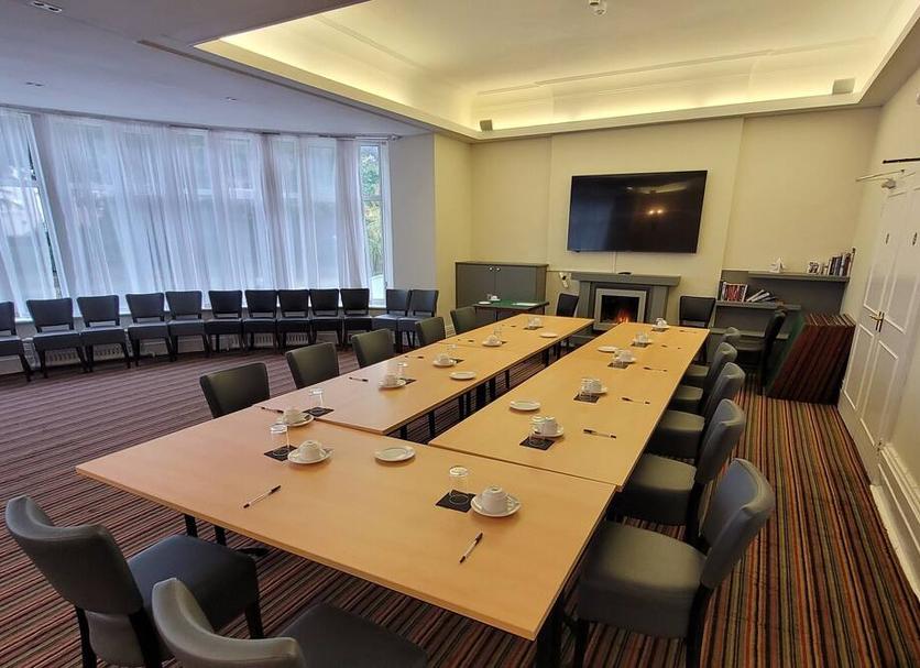 Ruang konferensi Foto