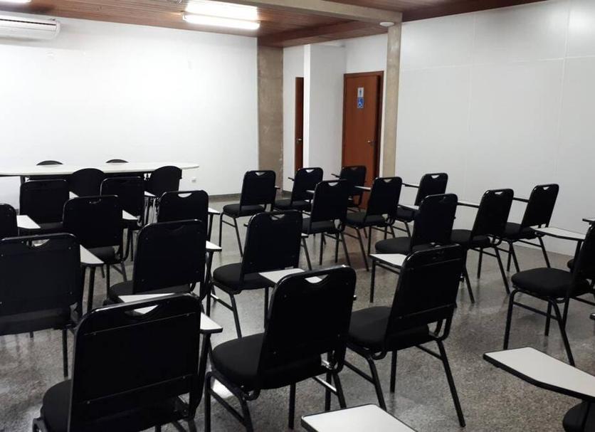 Ruang konferensi Foto
