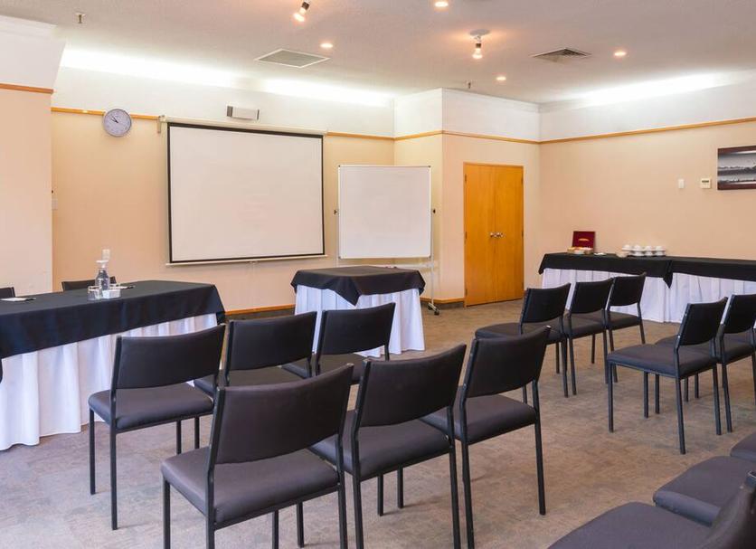 Ruang konferensi Foto