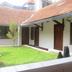 Pemandangan luar