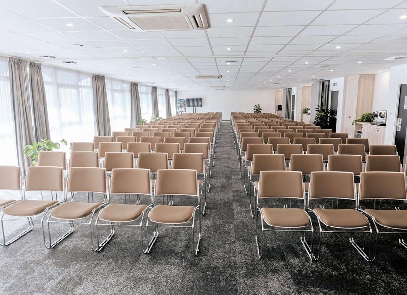 Ruang konferensi Foto