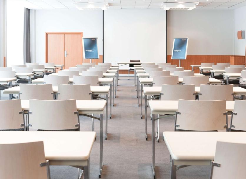 Ruang konferensi Foto