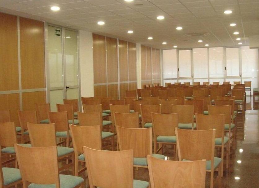 Ruang konferensi Foto