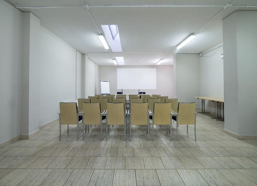 Ruang konferensi Foto