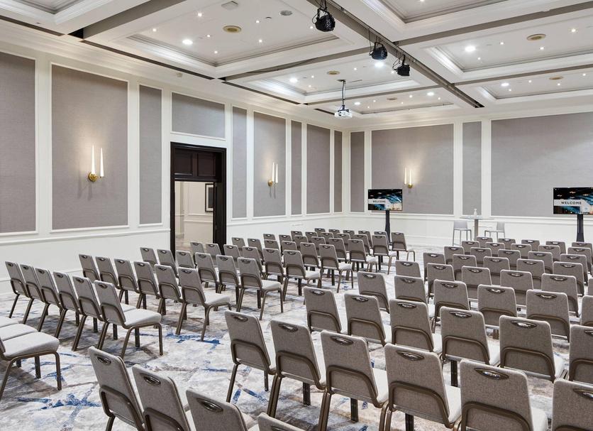 Ruang konferensi Foto