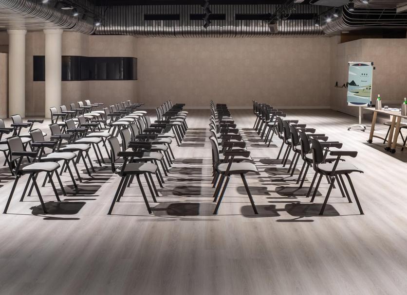 Ruang konferensi Foto