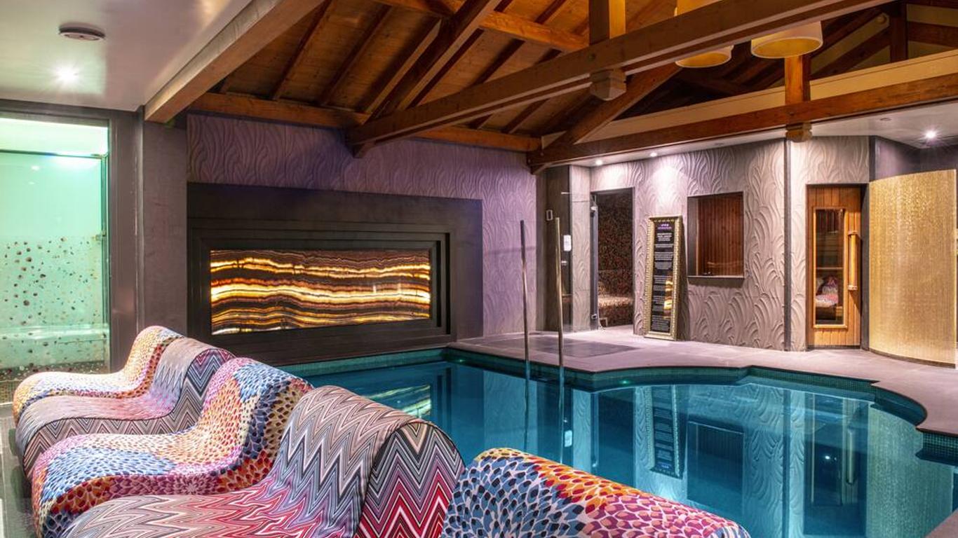 Les Trésoms Lake and Spa Resort