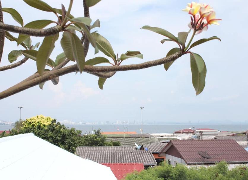 Pemandangan luar Foto