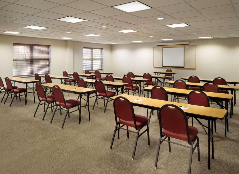 Ruang konferensi Foto