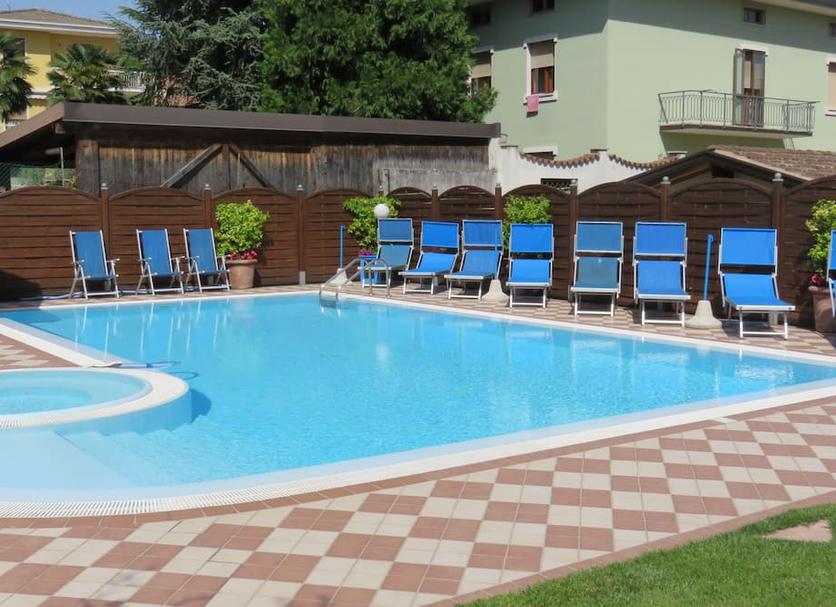 Kolam Foto