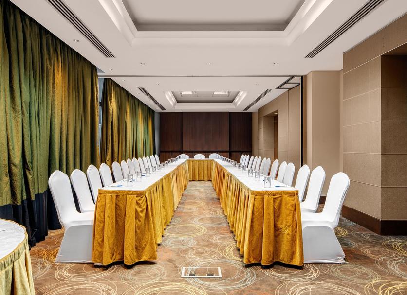 Ruang konferensi Foto