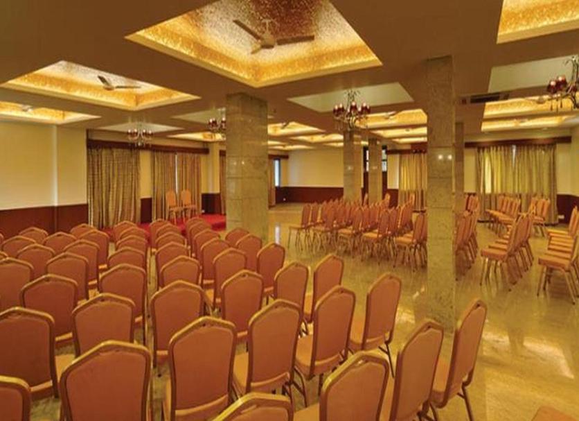 Ruang konferensi Foto