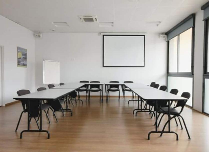 Ruang konferensi Foto