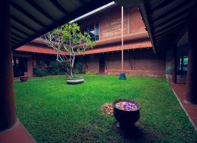 Pemandangan luar Foto