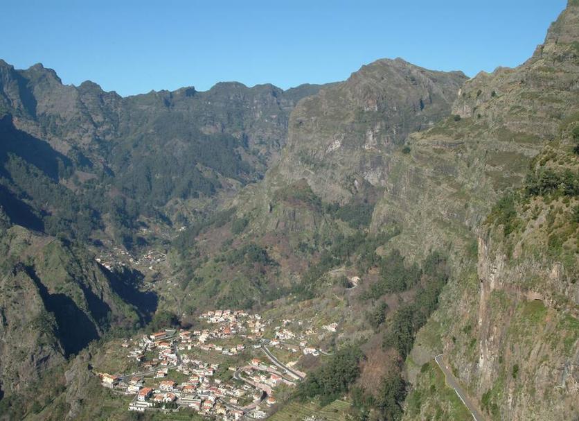 Pemandangan luar Foto