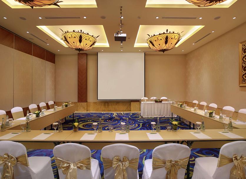 Ruang konferensi Foto