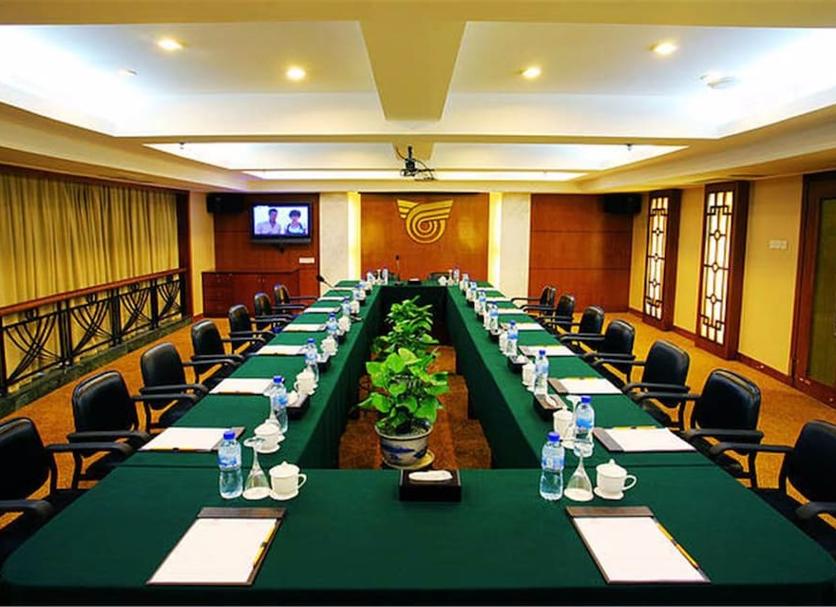 Ruang konferensi Foto