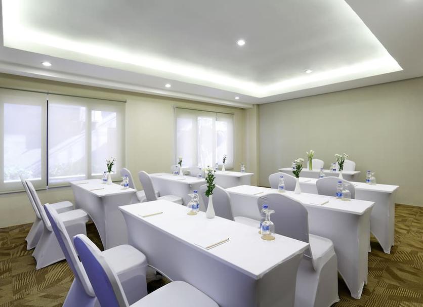 Ruang konferensi Foto