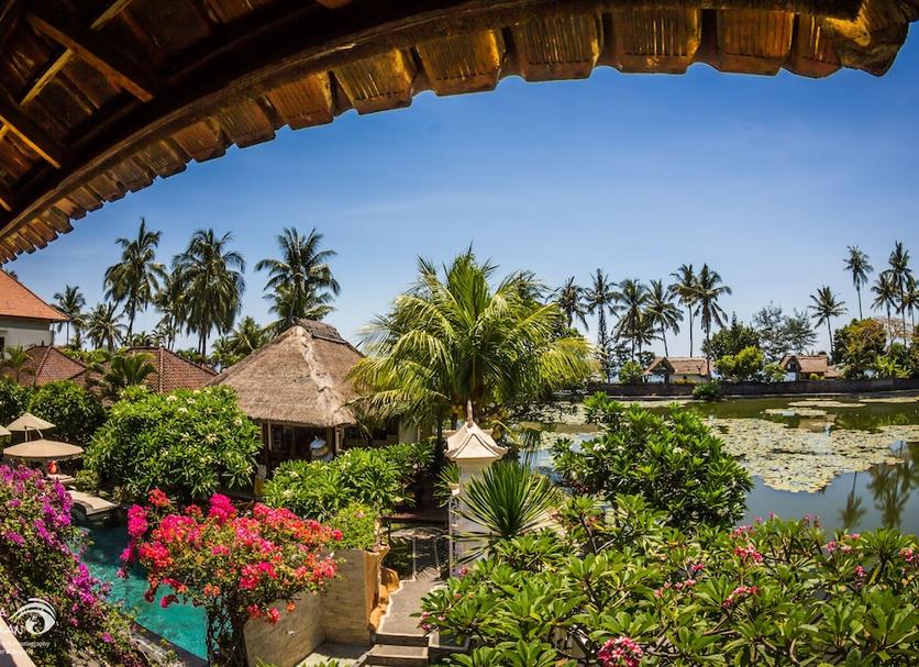 Pemandangan luar Foto