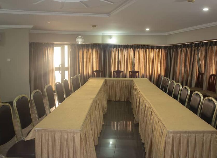Ruang konferensi Foto