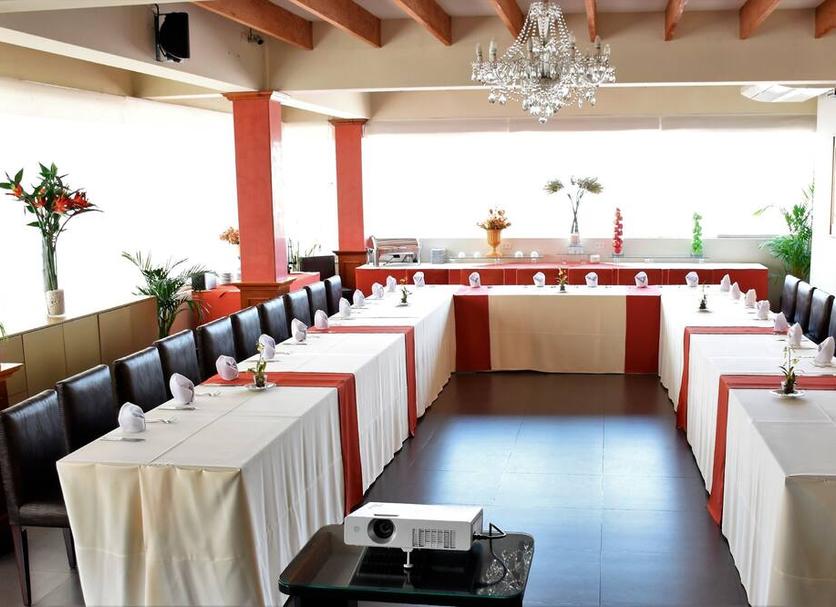 Ruang konferensi Foto