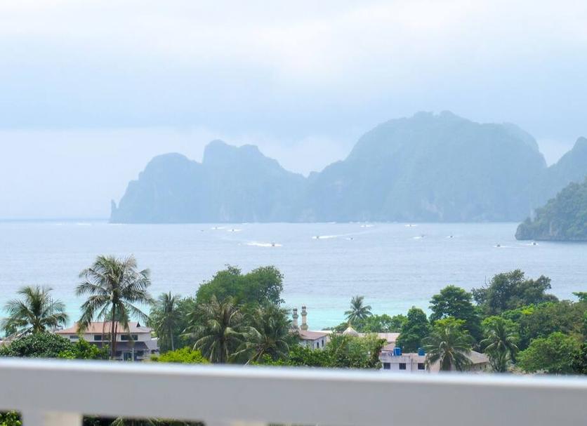 Pemandangan luar Foto