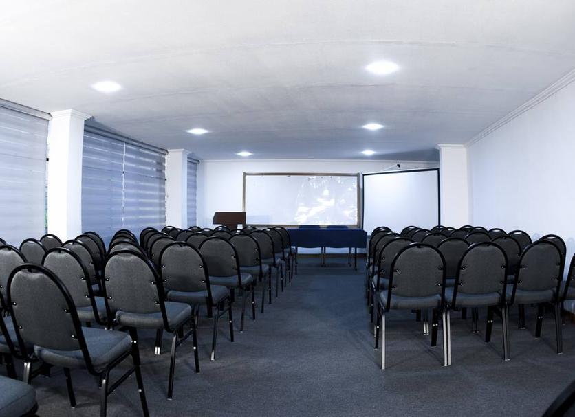 Ruang konferensi Foto