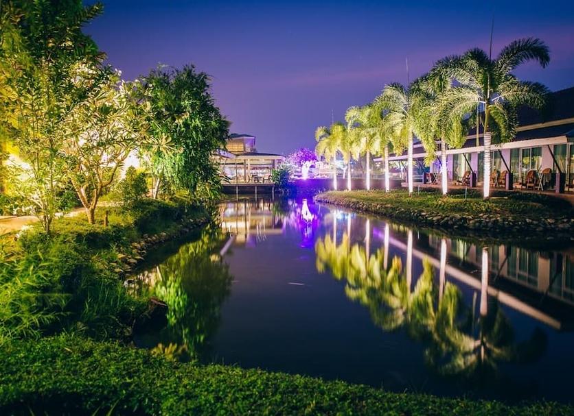 Pemandangan luar Foto