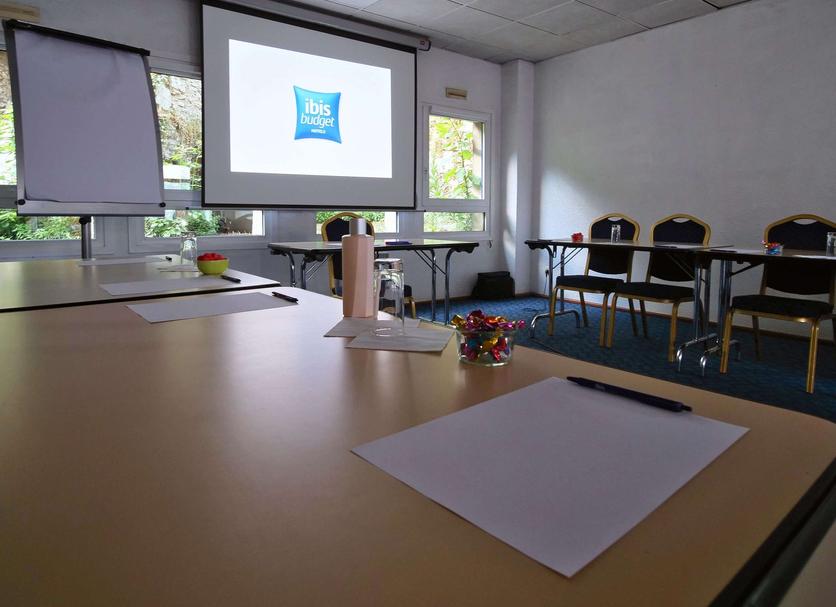 Ruang konferensi Foto