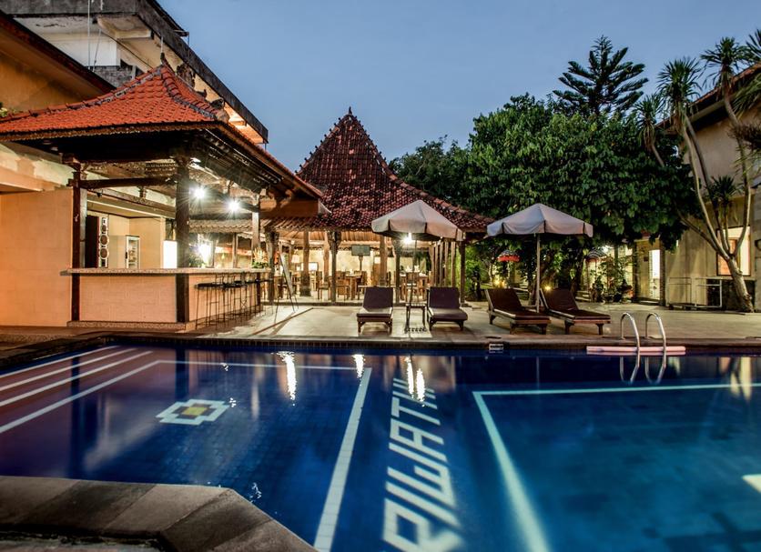 Kolam Foto